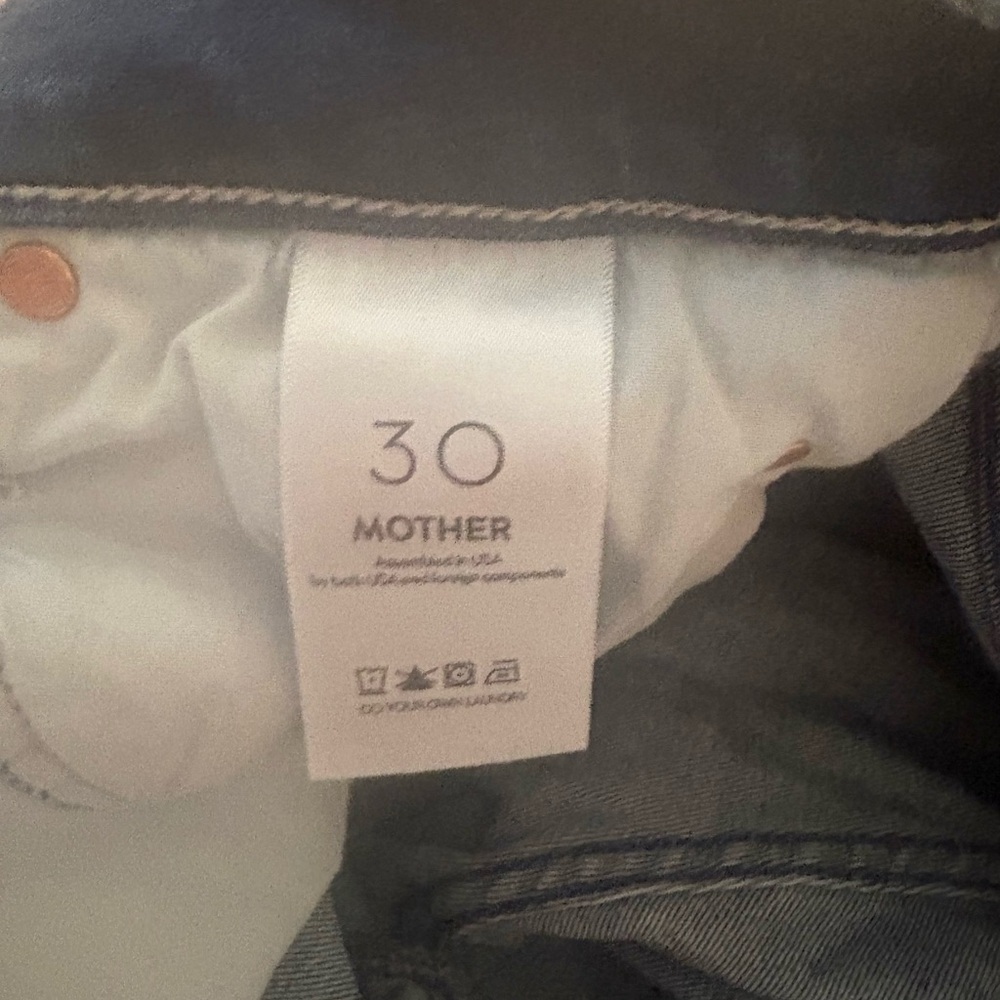 MOTHER Skinny Jeans in Dark Blue Wash - Picture 4 of 5